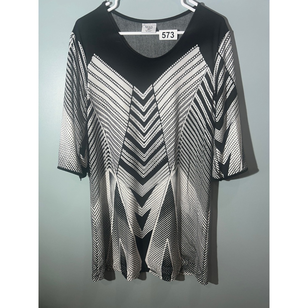 MAD Women Black White Geometric Optical Print 3/4 Sleeve Tunic Top Scoop Neck